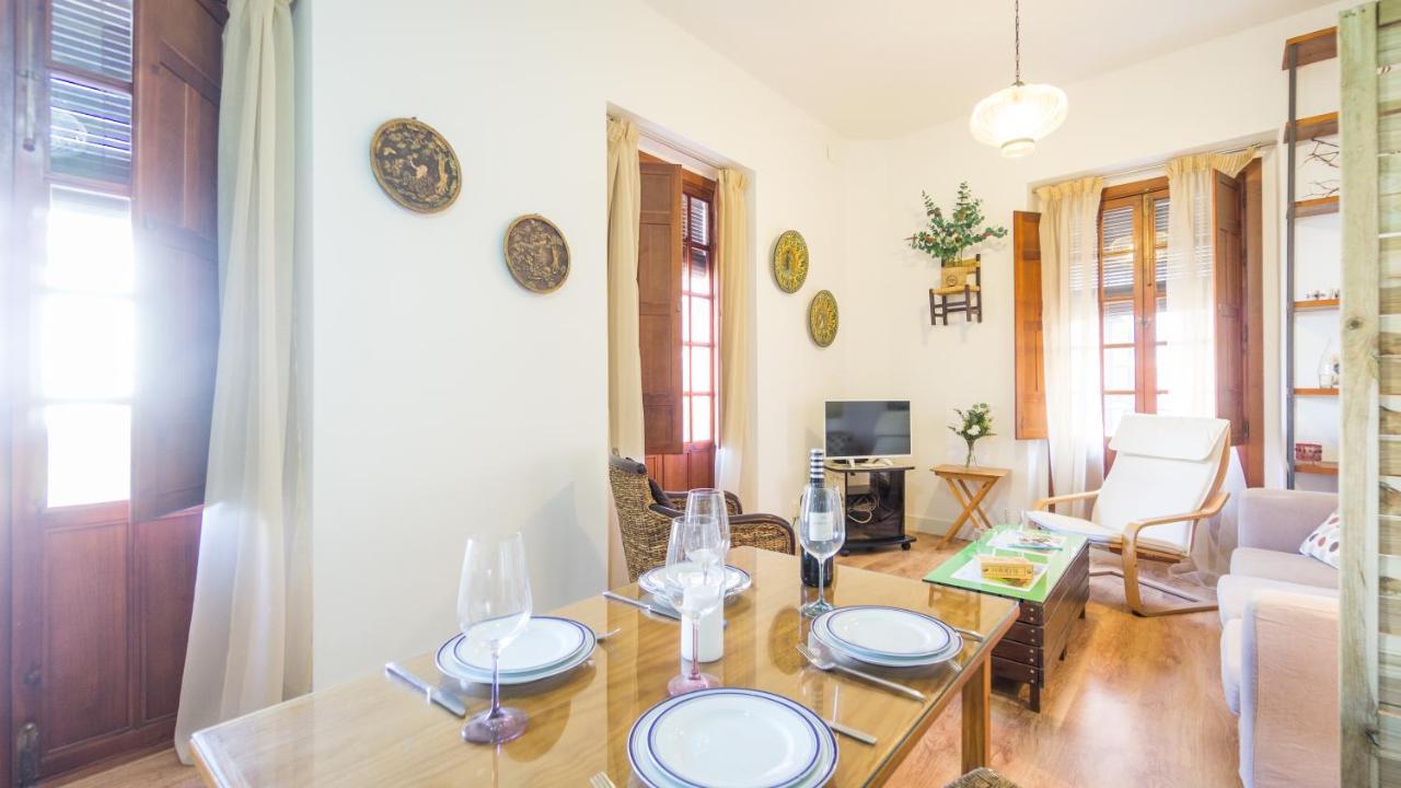 Acogedor Apartamento En Pleno Centro De Sevilla Esterno foto