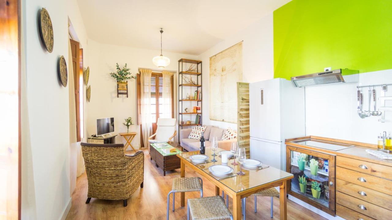 Acogedor Apartamento En Pleno Centro De Sevilla Esterno foto